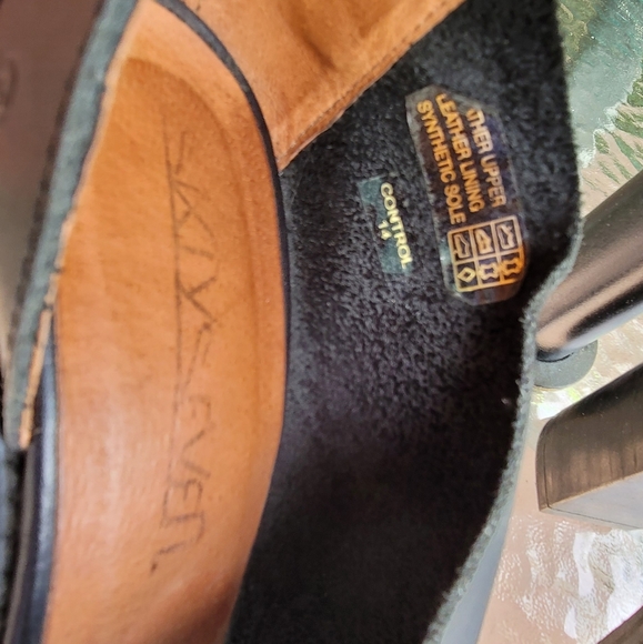 Unique and elegant - Picture 4 of 10